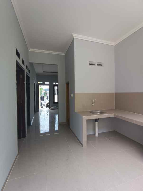 dijual rumah kunciran indah tangerang