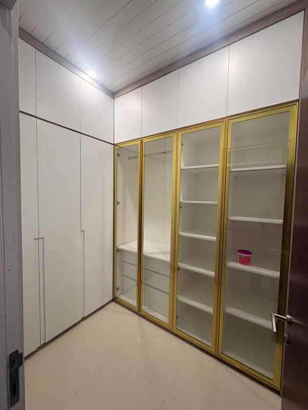 dijual rumah leuwinanggung