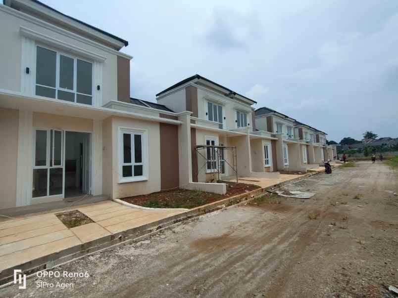 dijual rumah lokasi strategis akses