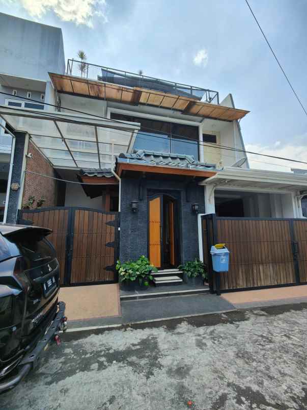 dijual rumah lokasi taman sulfat kota malang