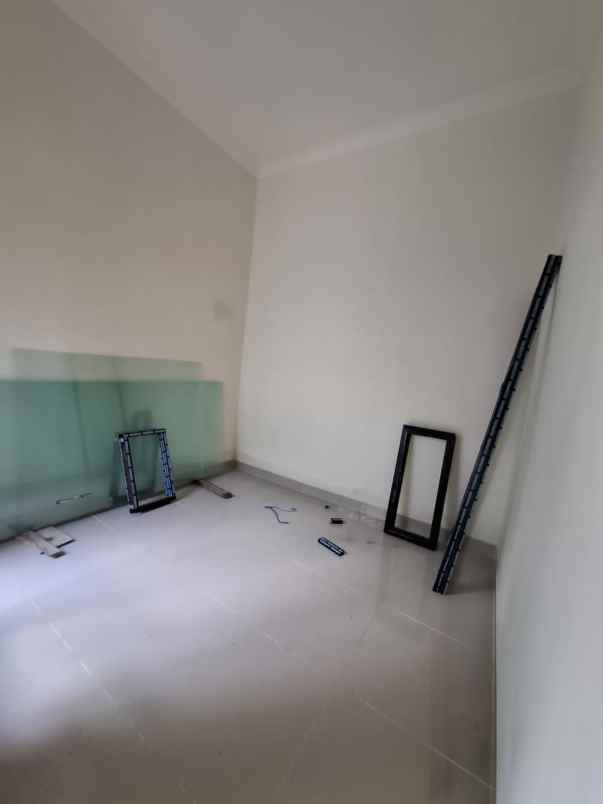 dijual rumah madurejo prambanan sleman