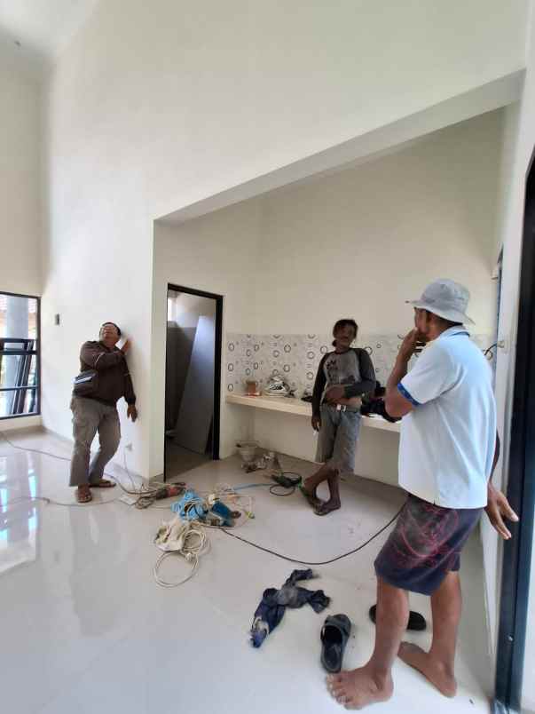 dijual rumah madurejo prambanan sleman