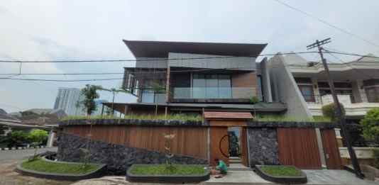 dijual rumah manyar kertoadi