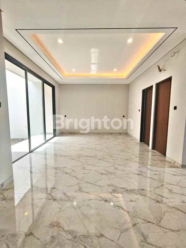 dijual rumah manyar kertoarjo