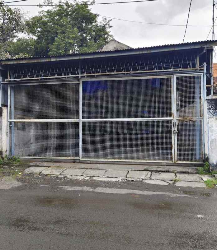 dijual rumah manyar sambongan