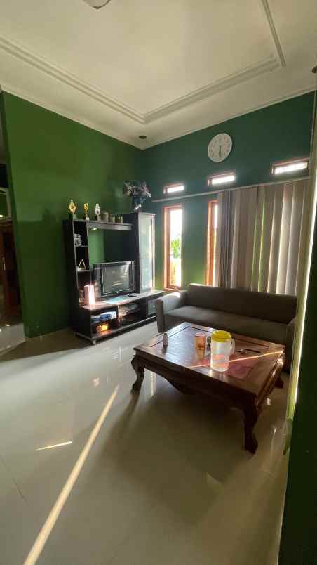 dijual rumah margaraharja