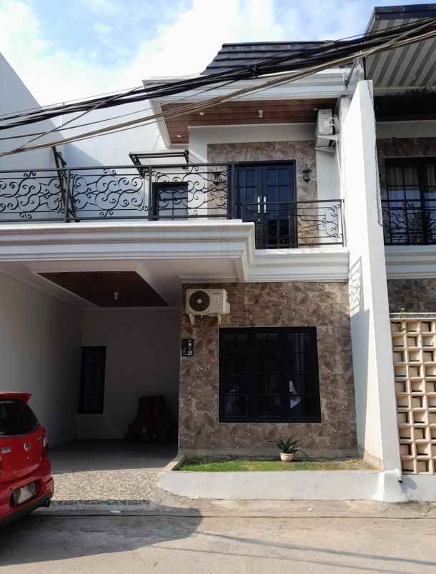dijual rumah mbv ext