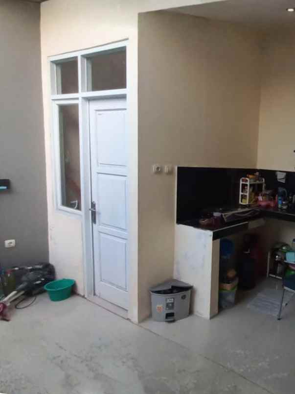 dijual rumah meruyung limo depok