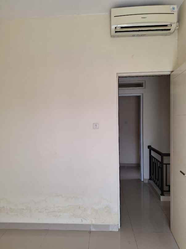 dijual rumah metland menteng cluster