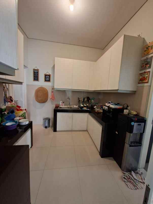dijual rumah mewah lokasi araya nieuw indie malang