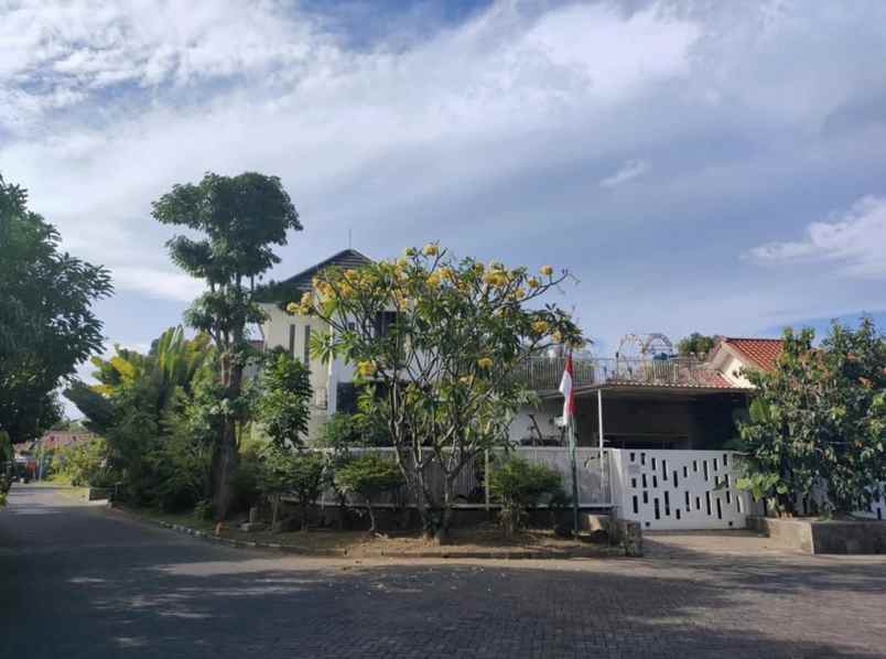 dijual rumah mewah puri surya jaya pasadena sidoarjo