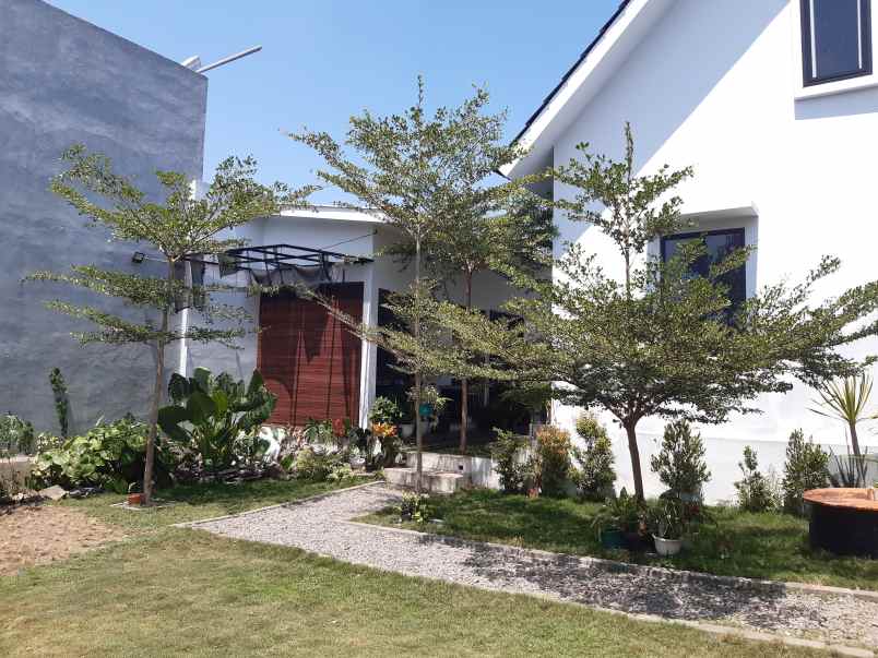 dijual rumah minimalis di kebonsari