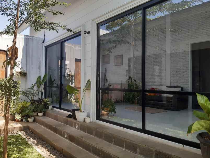 dijual rumah minimalis di kebonsari