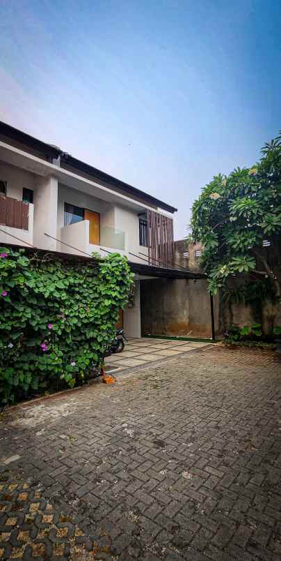 dijual rumah modern bintaro sektor tangerang selatan