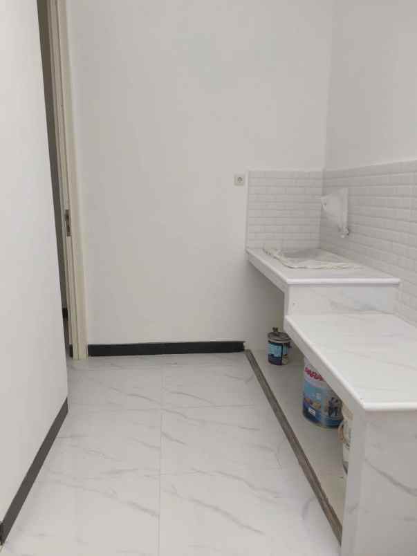 dijual rumah mulyosari