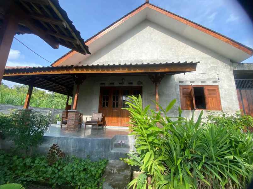 dijual rumah pajangan bantul