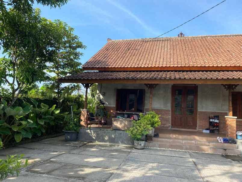 dijual rumah pajangan bantul