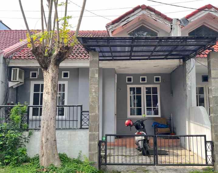 dijual rumah pakuwon city