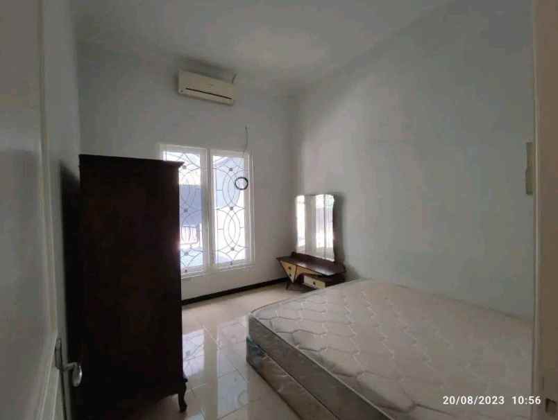 dijual rumah palm spring regency