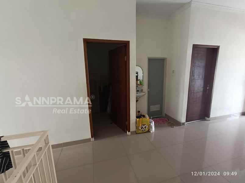 dijual rumah pancoran mas