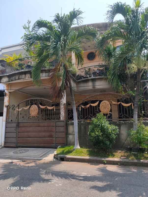 dijual rumah pantai mentari