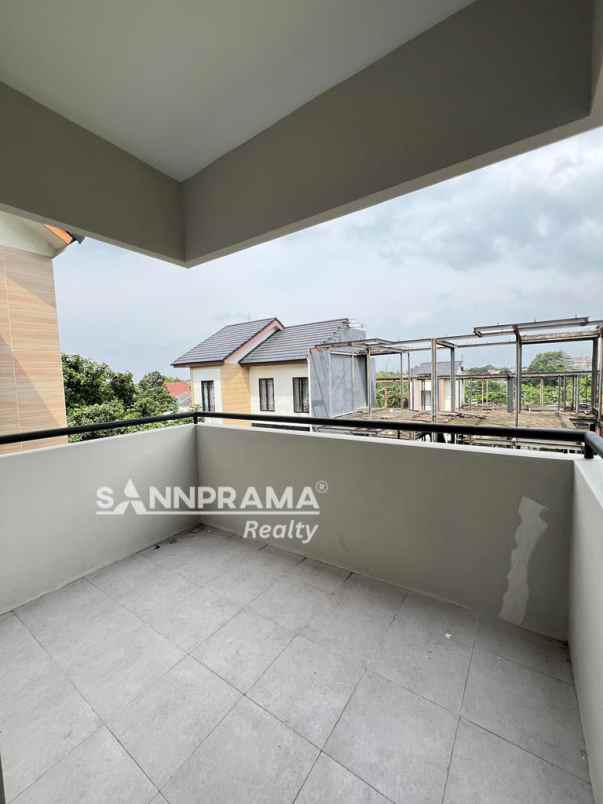 dijual rumah pd ranggon