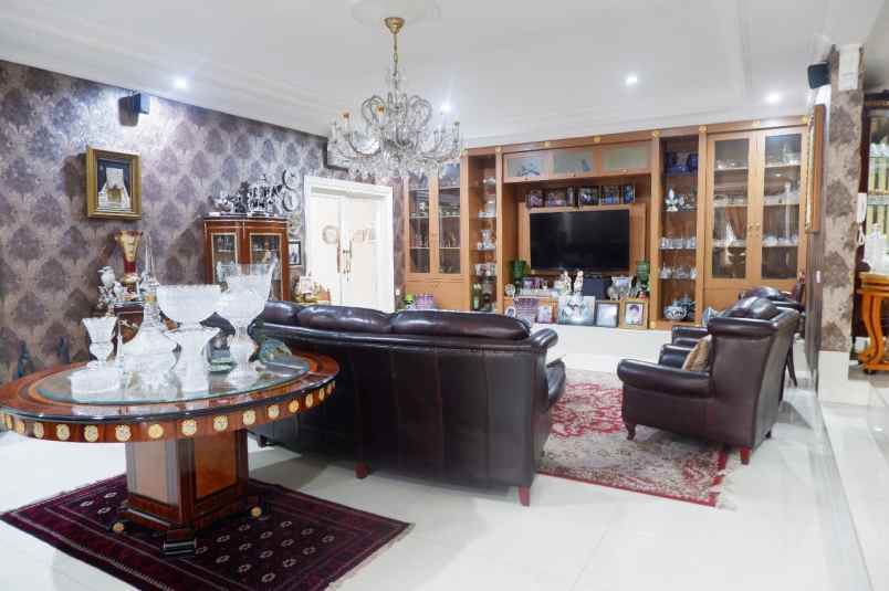 dijual rumah permata hijau