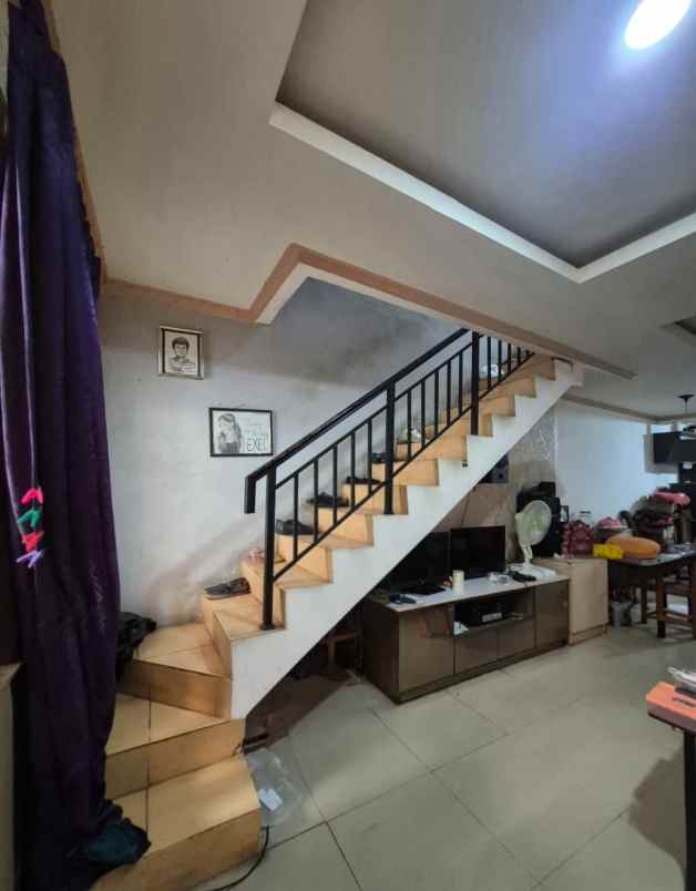 dijual rumah permata taman palem