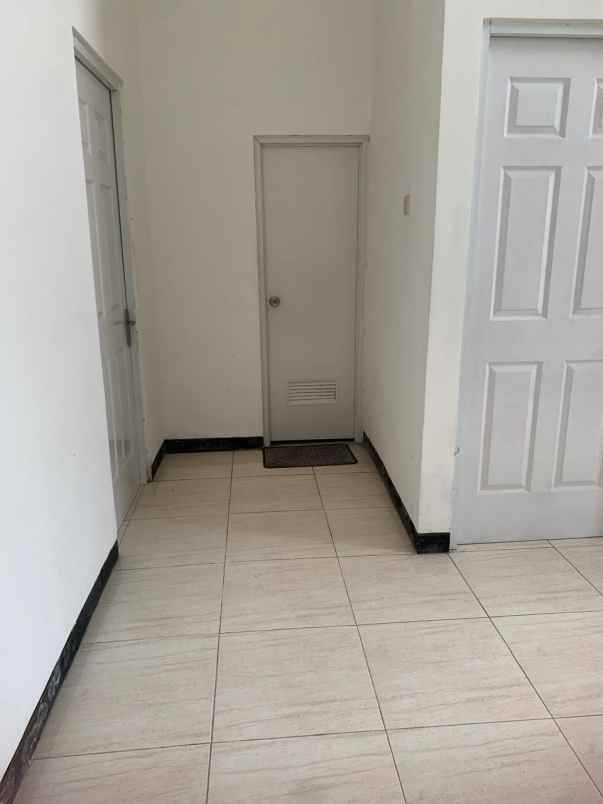 dijual rumah perumahan grand simphony