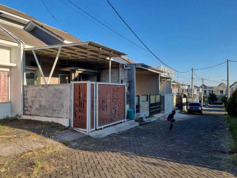 dijual rumah perumahan indraprasta pacet