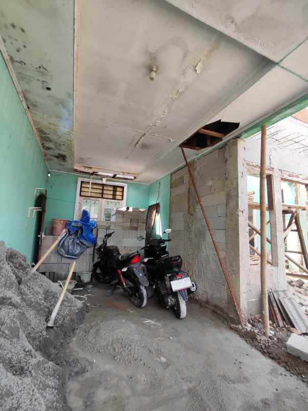 dijual rumah perumahan medang lestari