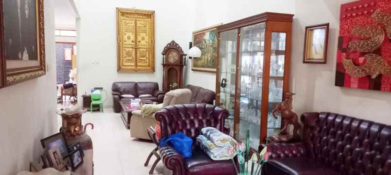 dijual rumah perumahan pesona khayangan