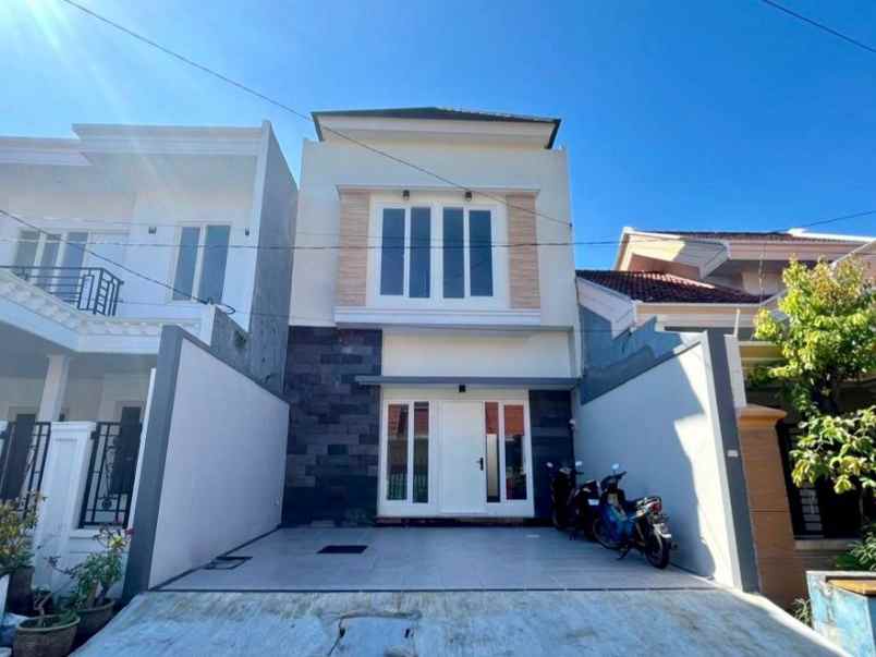 dijual rumah perumahan rungkut
