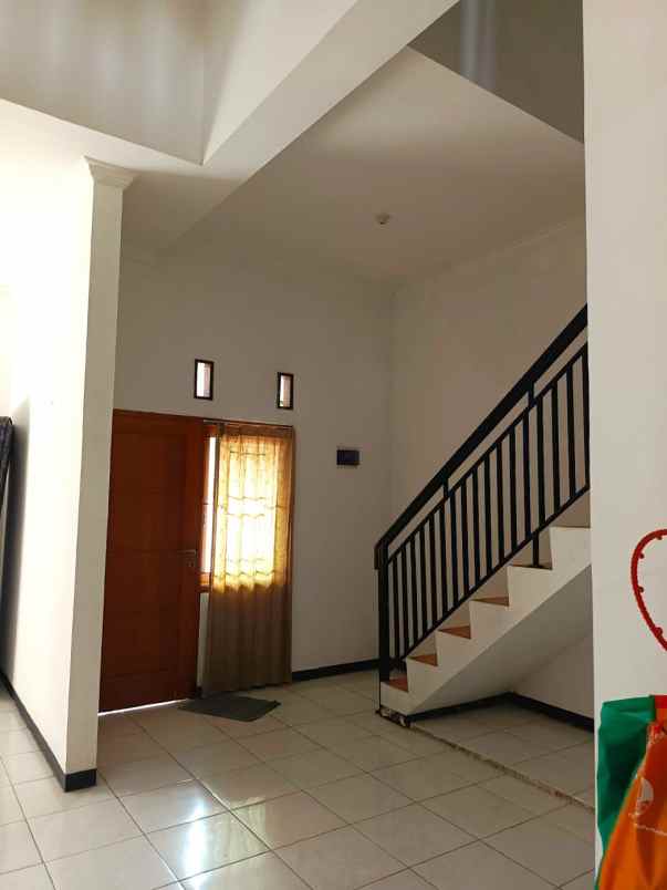 dijual rumah perumahn pulo permatasari