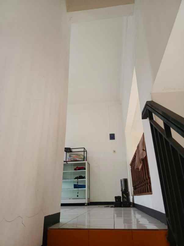 dijual rumah perumahn pulo permatasari
