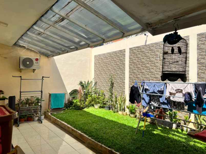 dijual rumah poltangan pejaten timur