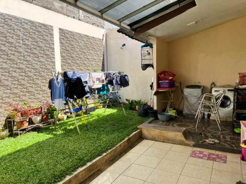 dijual rumah poltangan pejaten timur