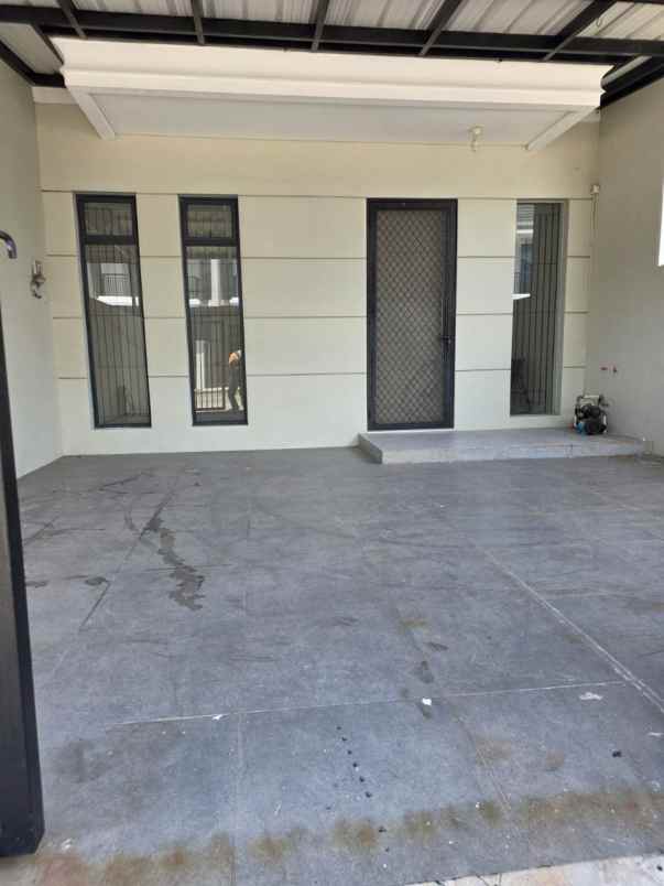 dijual rumah pondok candra