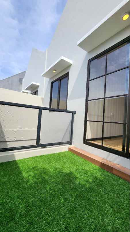 dijual rumah pondok nirwana