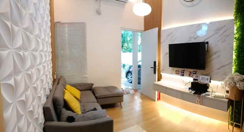 dijual rumah posisi hook lokasi perum landung sari