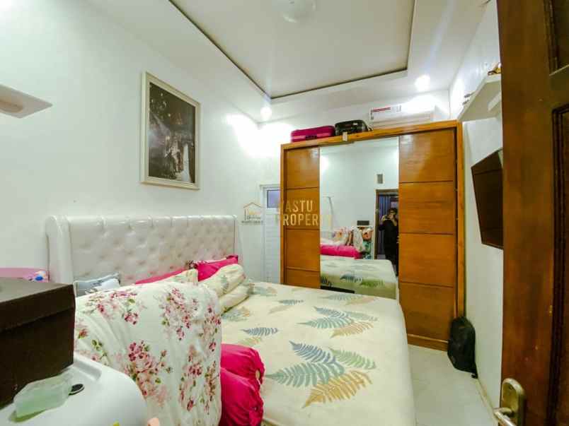 dijual rumah potorono