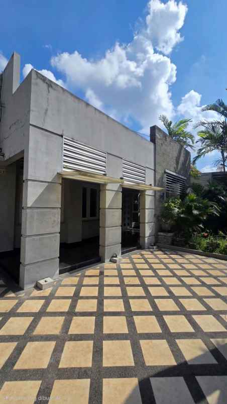 dijual rumah pudak ketabang
