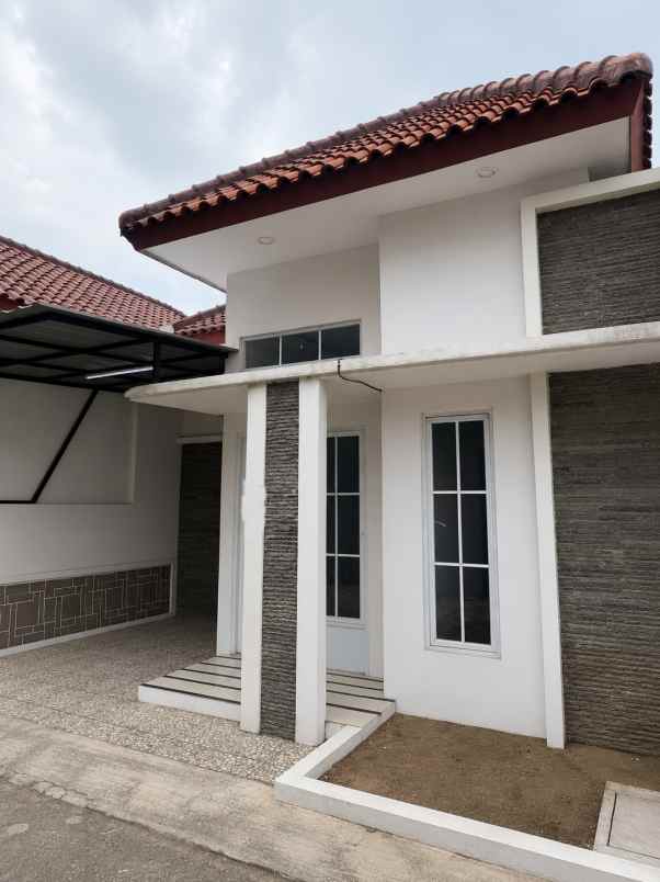dijual rumah rangkapan jaya baru
