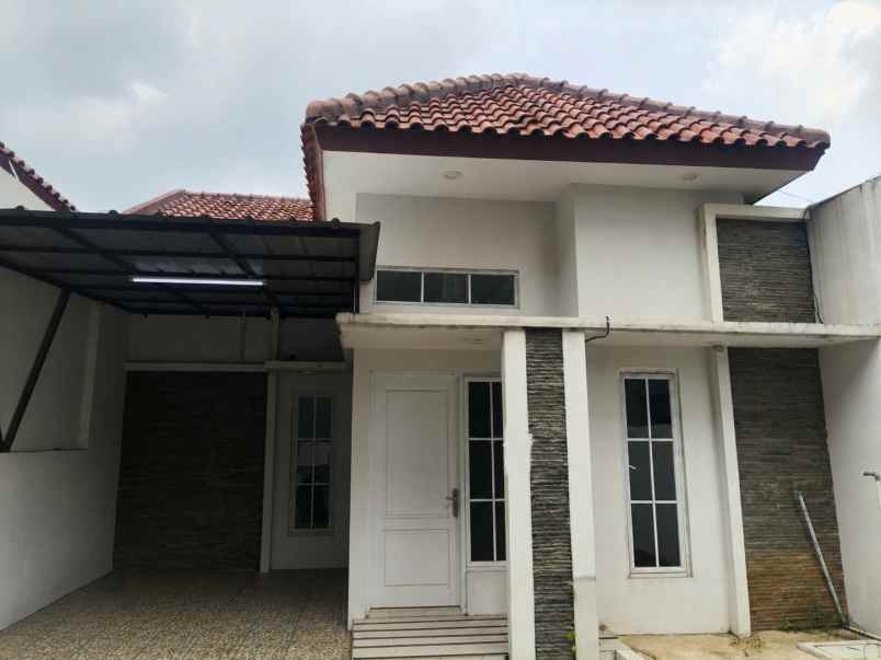 dijual rumah rangkapan jaya baru