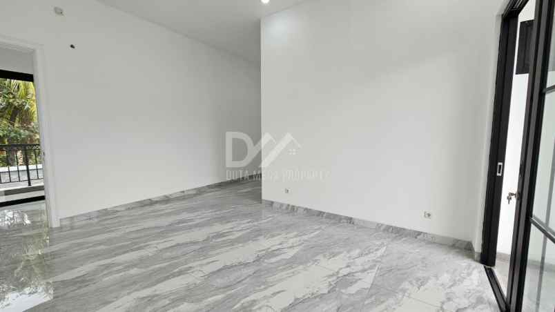 dijual rumah riverpark bintaro