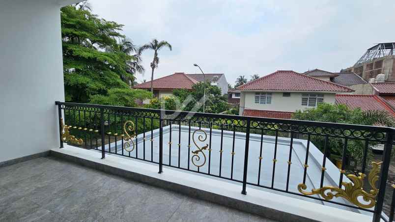 dijual rumah riverpark bintaro