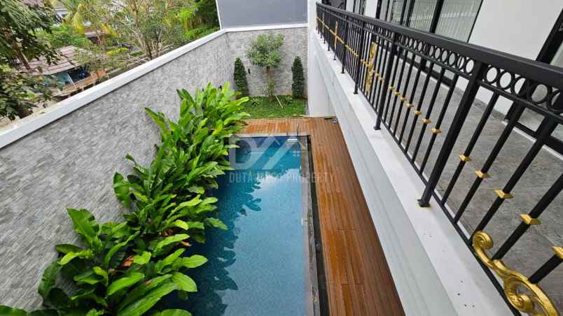 dijual rumah riverpark bintaro
