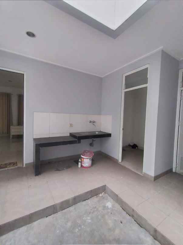 dijual rumah rumah cluster australia