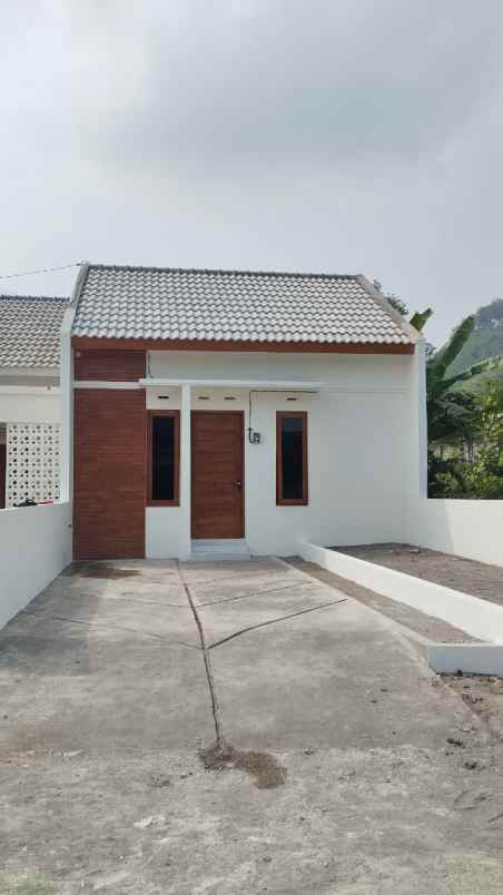 dijual rumah rumah graha candi
