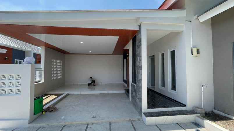 dijual rumah rumah ramayana asri 1